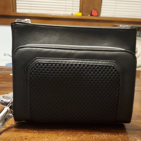 Steve Madden Handbags - NWT -Steven by Steve Madden  Women’s Purse Crossbody  Black - Perlie.